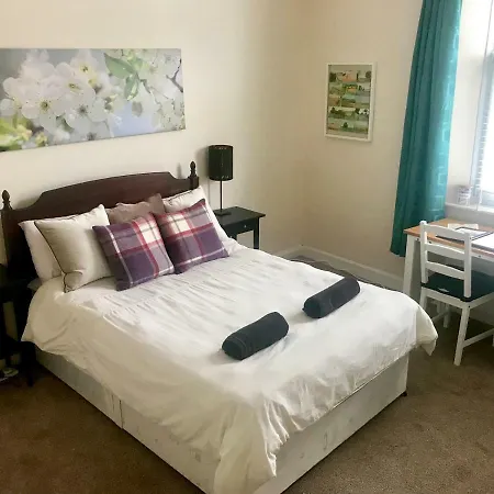 3 Bed House, Central York, 10 Mins From Station Holiday home *